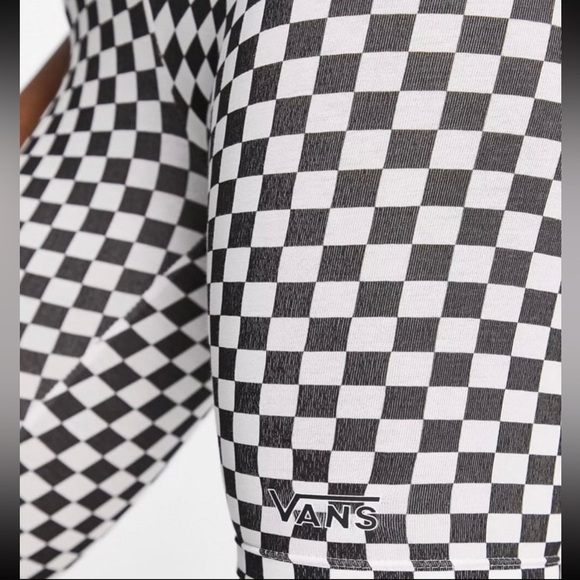 Vans legging shorts in black & white checkerboard - Picture 4 of 12